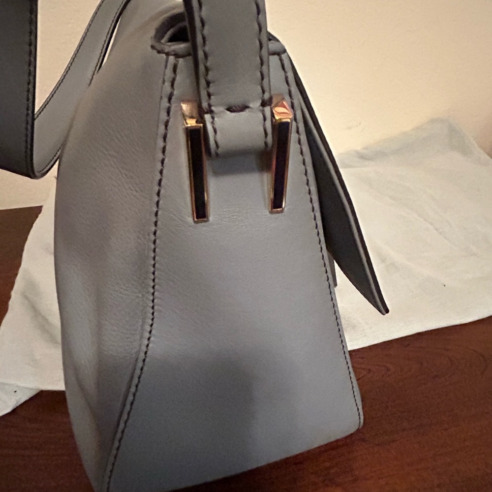 Fendi Large Bag Rare color - Picture 12 of 12